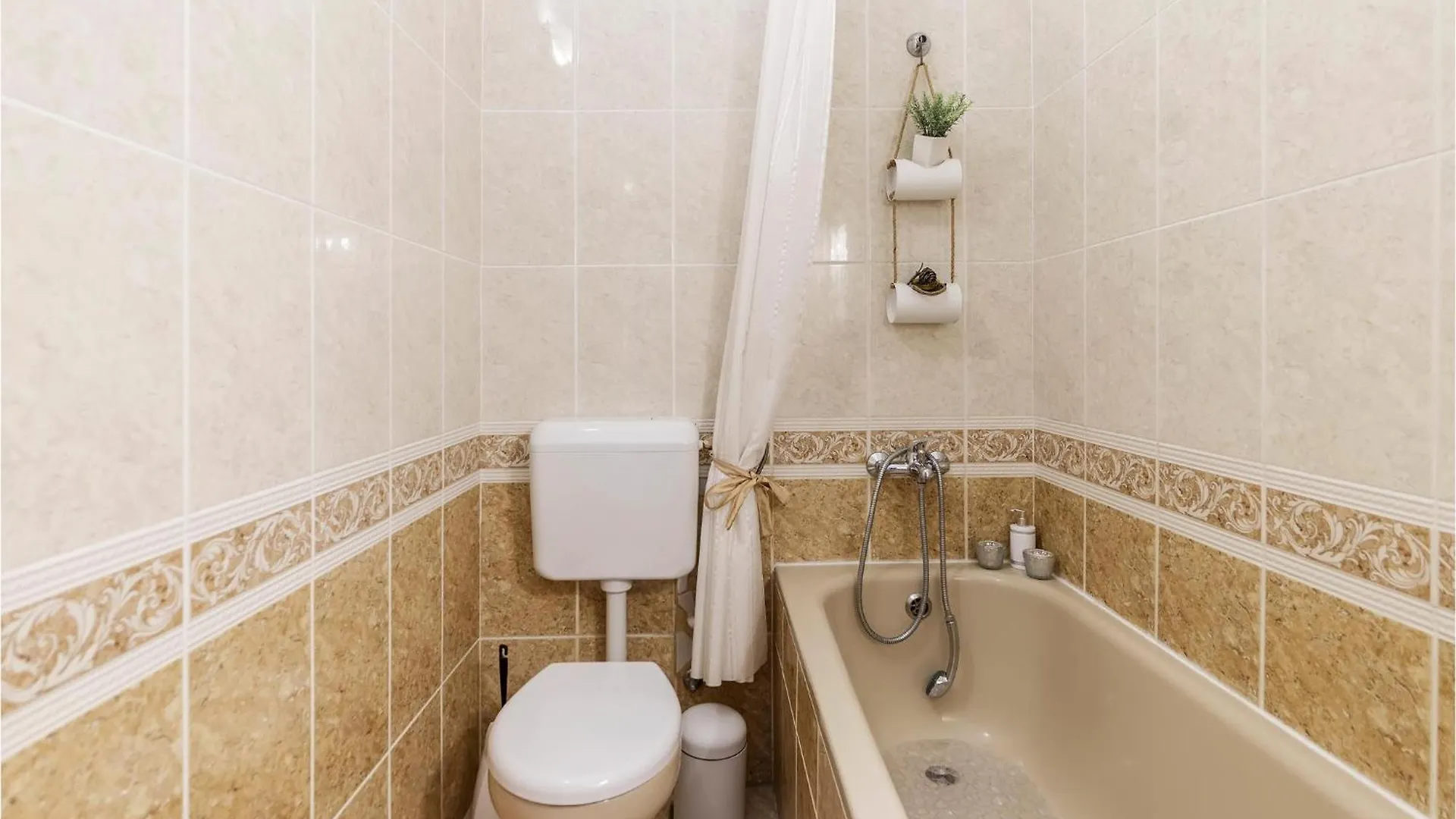 1 Bedroom Gorgeous Apartment In Vrsar 0*,